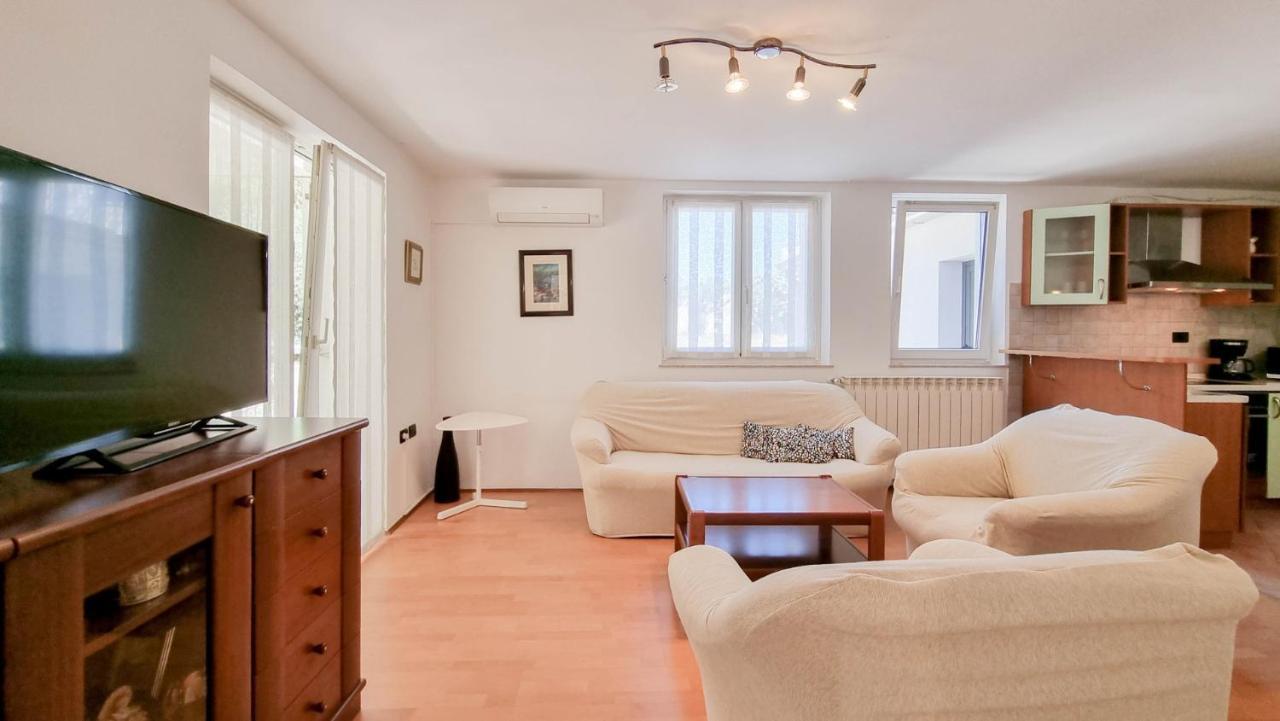 Apartamento Ena Novigrad Istria Exterior foto