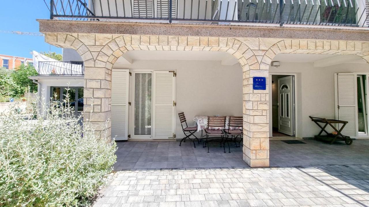 Apartamento Ena Novigrad Istria Exterior foto