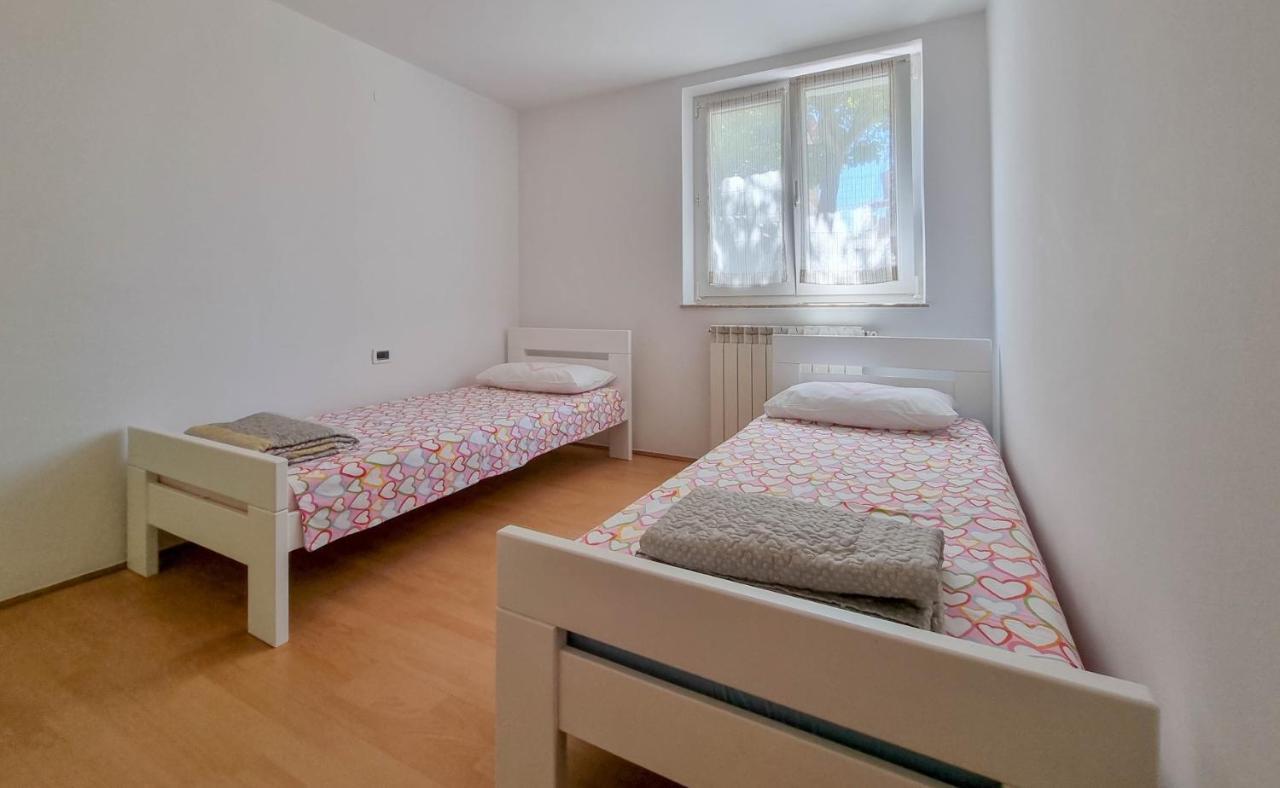 Apartamento Ena Novigrad Istria Exterior foto
