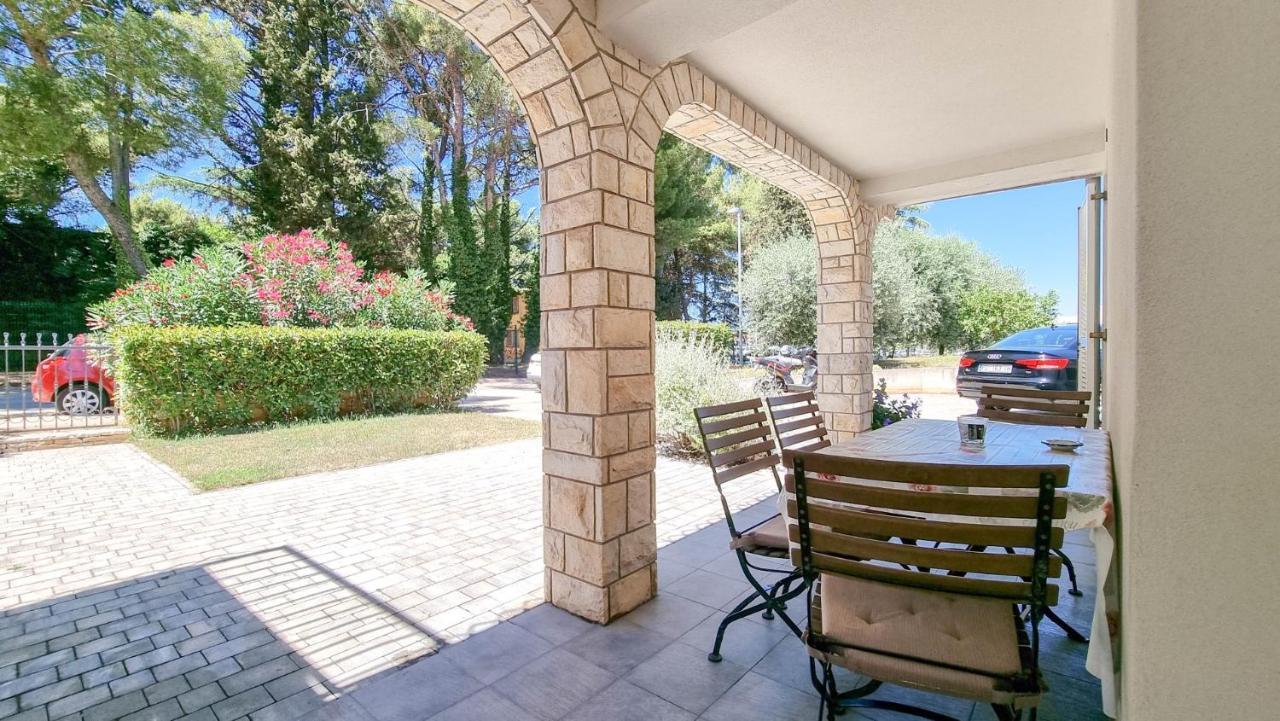 Apartamento Ena Novigrad Istria Exterior foto