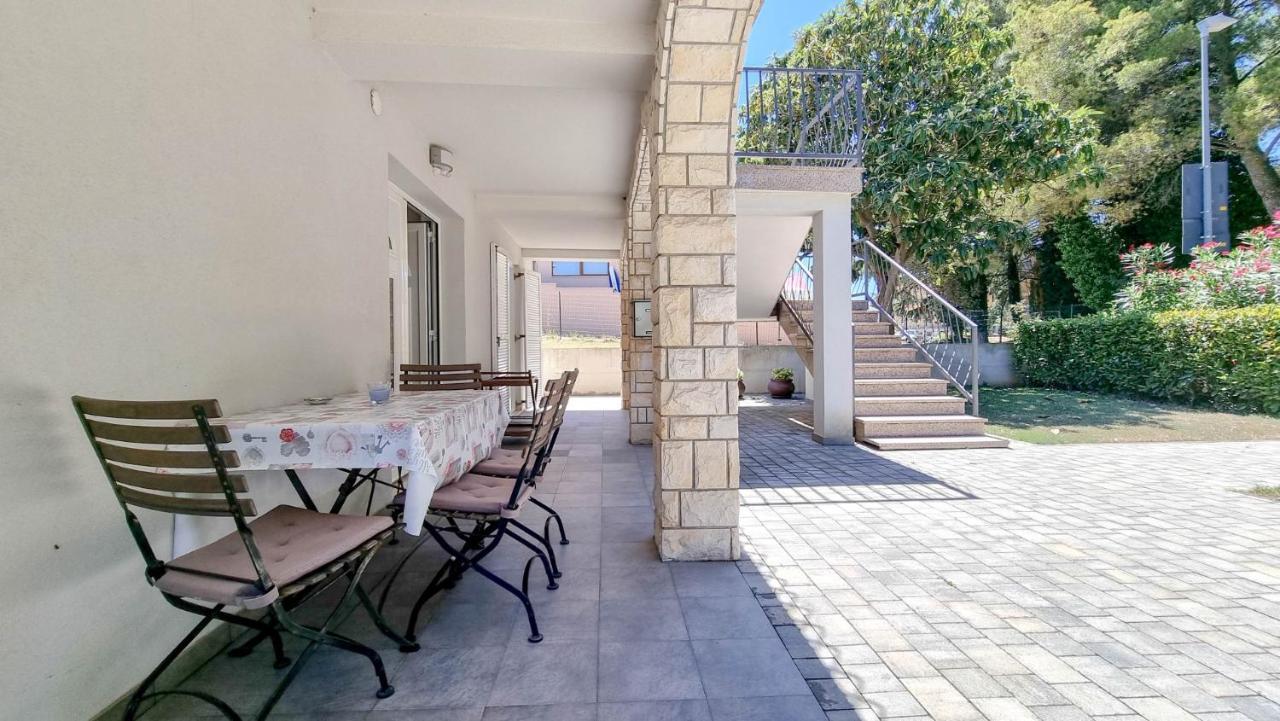 Apartamento Ena Novigrad Istria Exterior foto