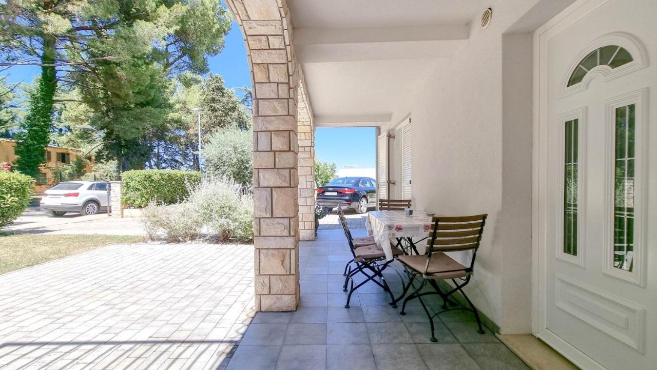 Apartamento Ena Novigrad Istria Exterior foto